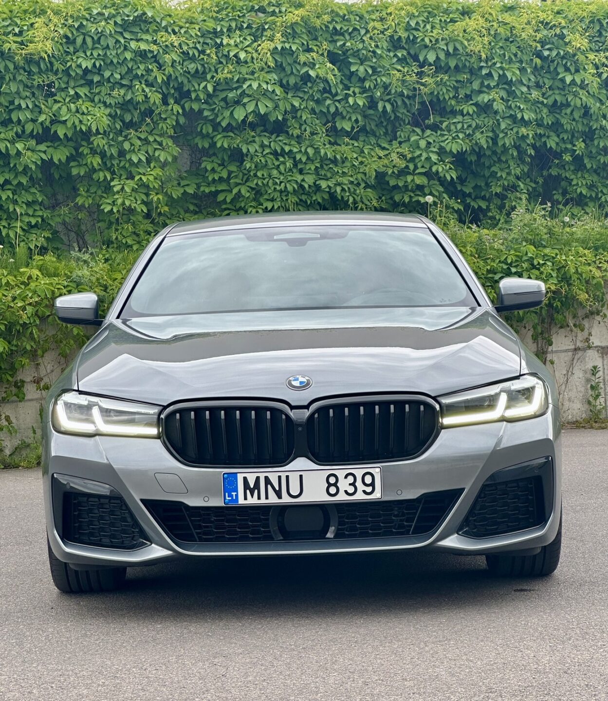 BMW 530 2023