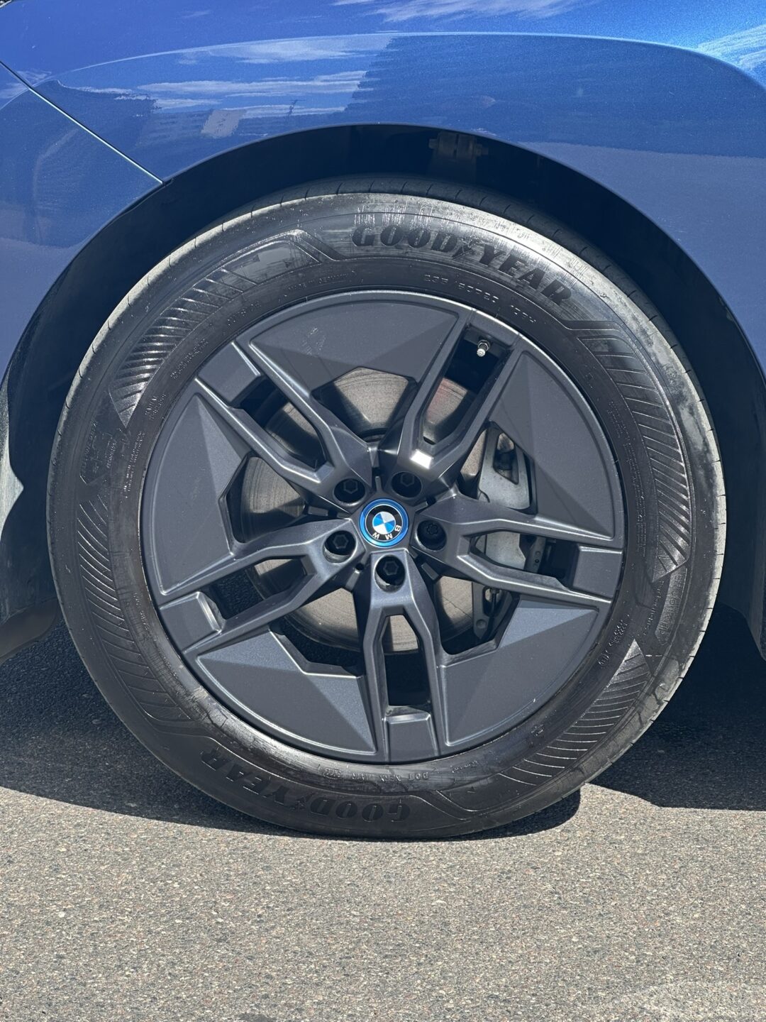 BMW iX 2023
