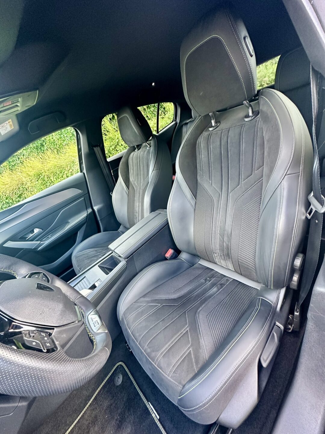 Peugeot 408 2023