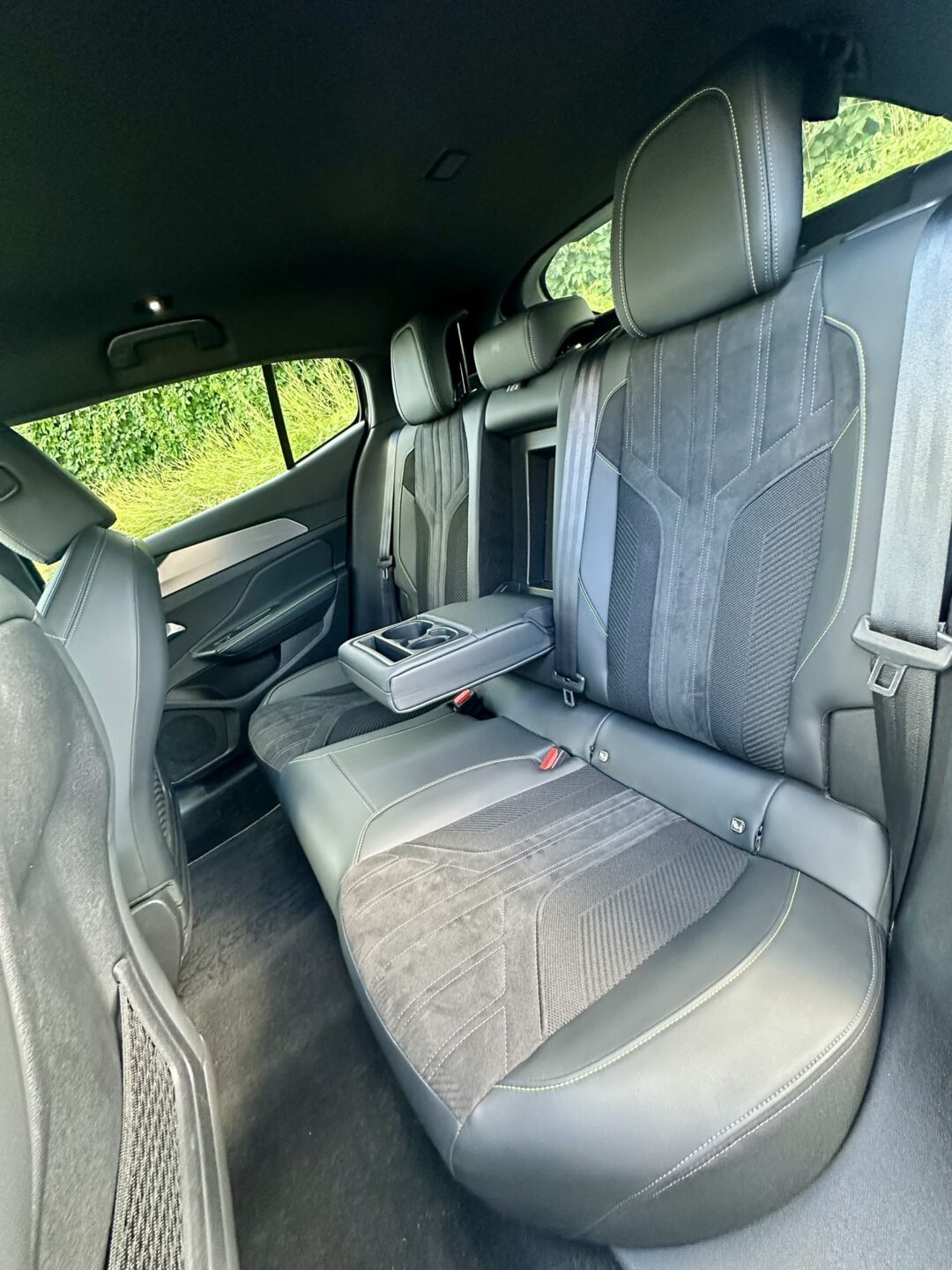 Peugeot 408 2023