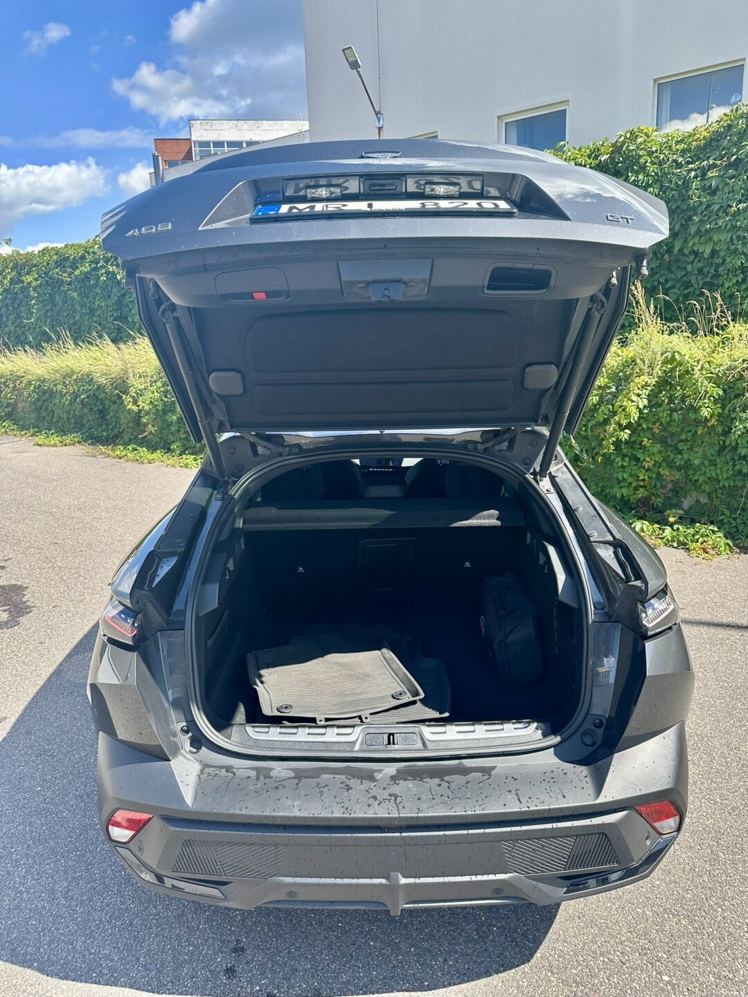 Peugeot 408 2023